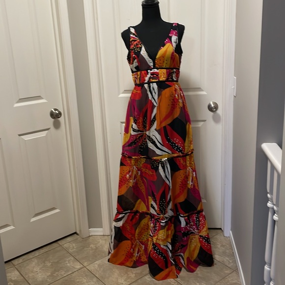 73. Marciano NWT Medium tropical maxi dress - Picture 1 of 16
